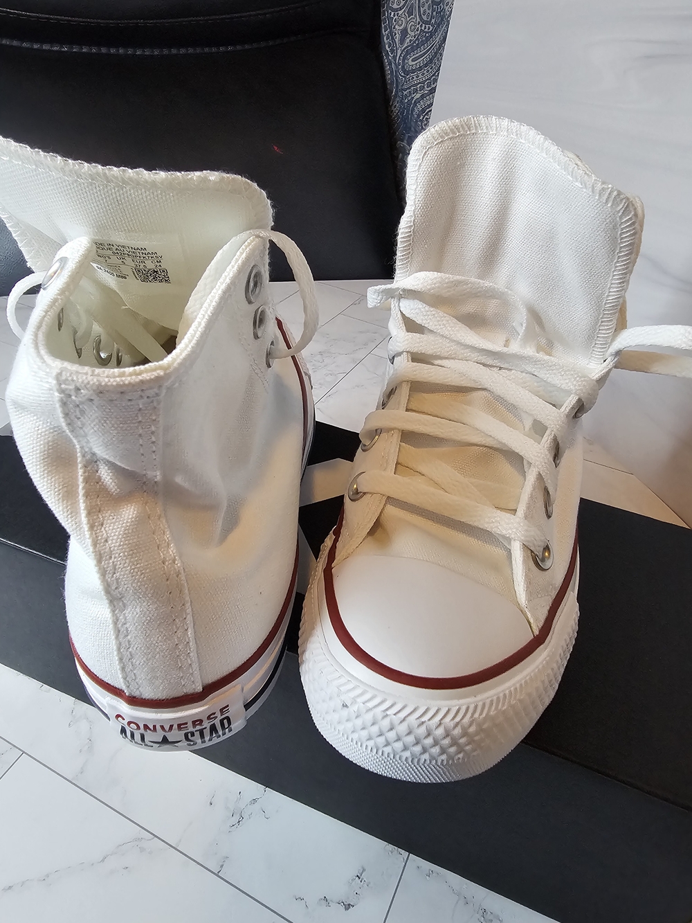 Converse Chuck Taylor All Star High Top Sneakers - White - Picture 8 of 12